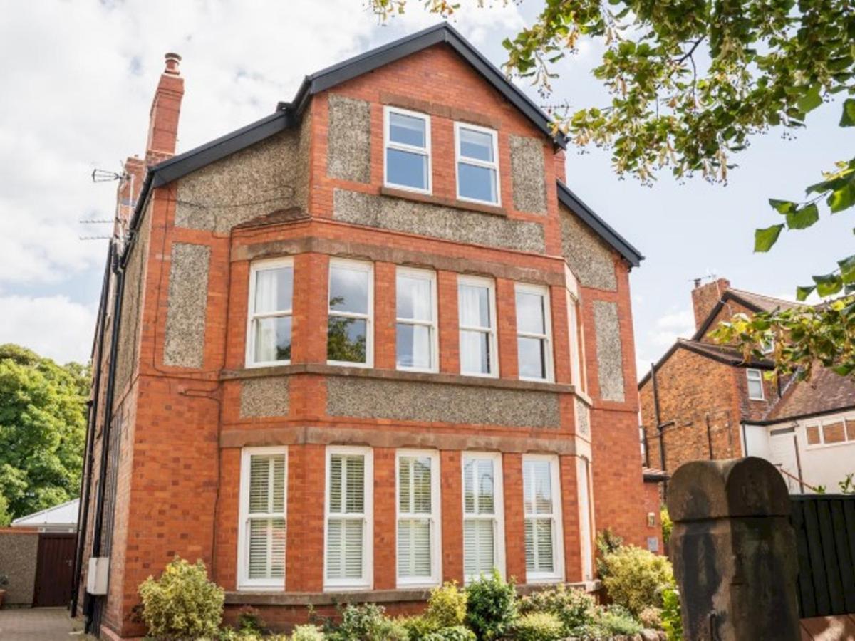 Golfer'S Paradise With Views Of Royal Liverpool Golf Club Hoylake Exteriör bild